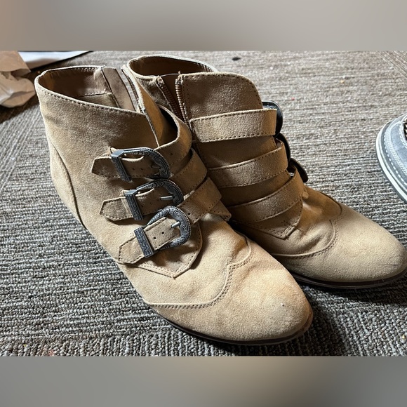 SO brand women’s boots - Picture 4 of 4